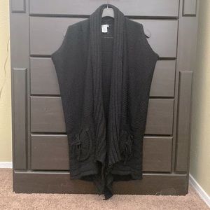 Alberto Makali Black Woven Sleeveless Sweater. Size Medium